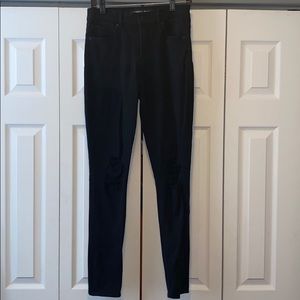 Express high rise jeans - ripped knees - size 6